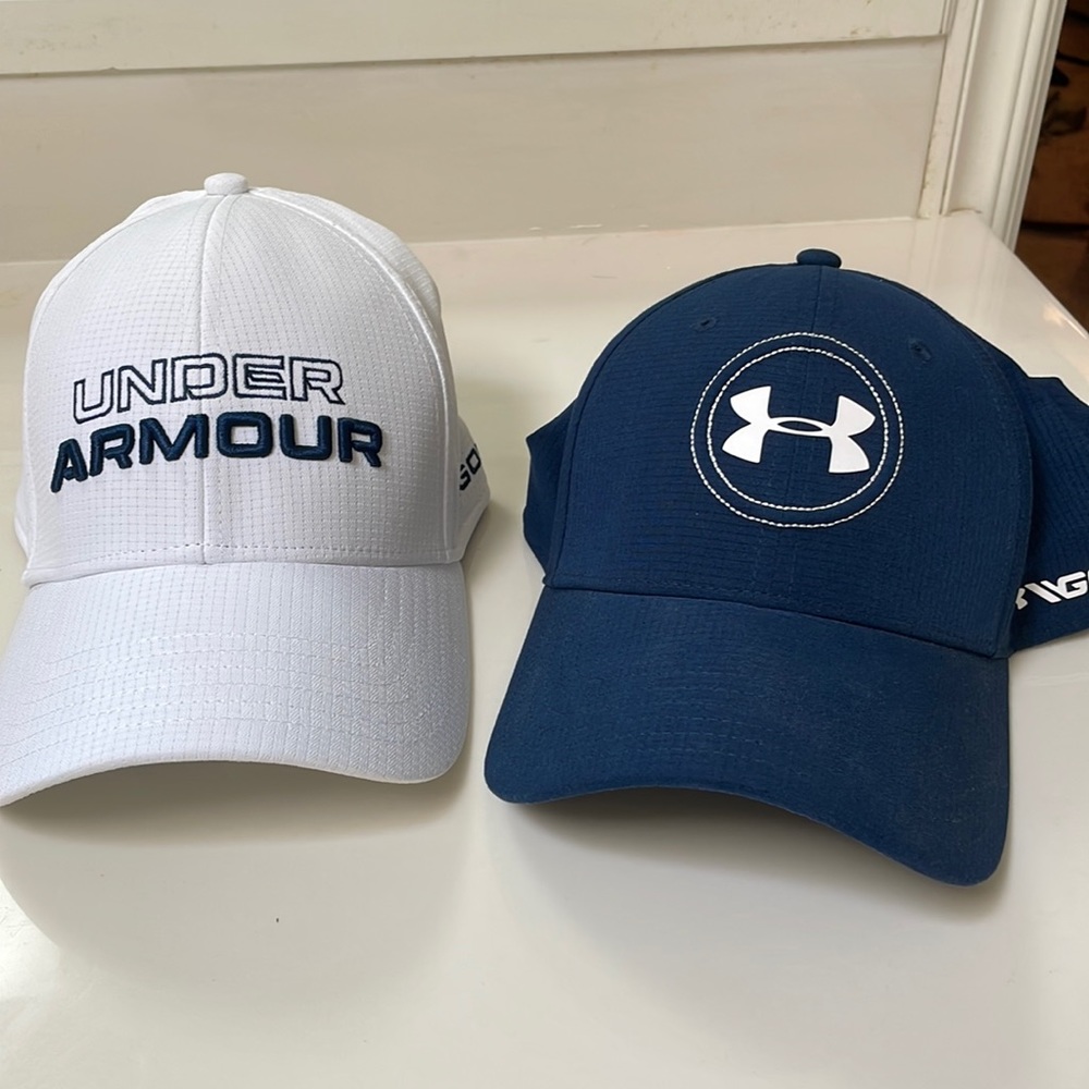 Set of 2 under Armour hats